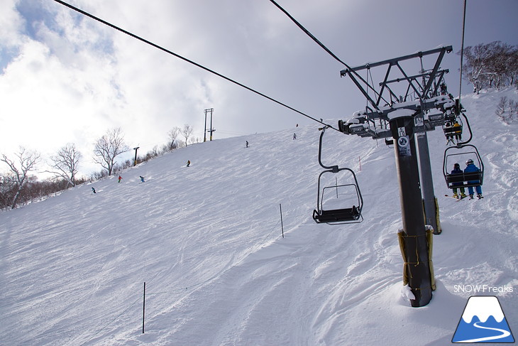 ニセコマウンテンリゾート グラン・ヒラフ　粉雪と千歳ワイナリーの美味しいワインに酔う♪